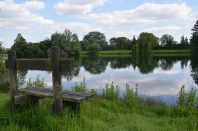 A place to relax over looking the lake